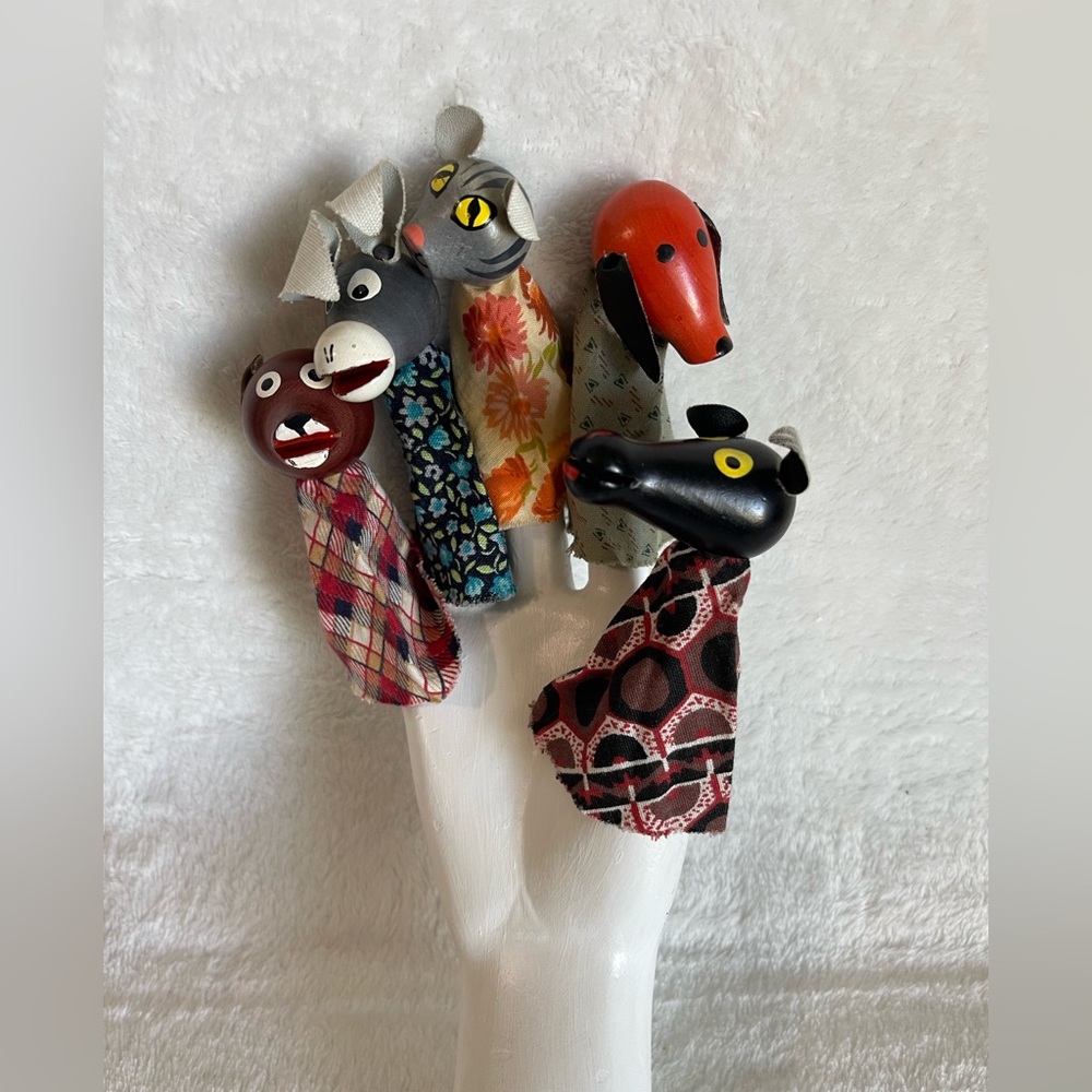 Vintage Wooden Finger Puppets by TOFA Made in Czechoslovakia